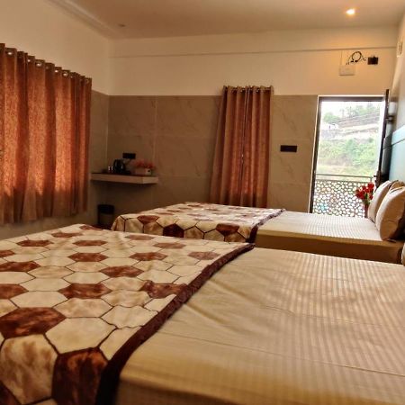 Rr Holiday Homes Кодайканал Екстериор снимка