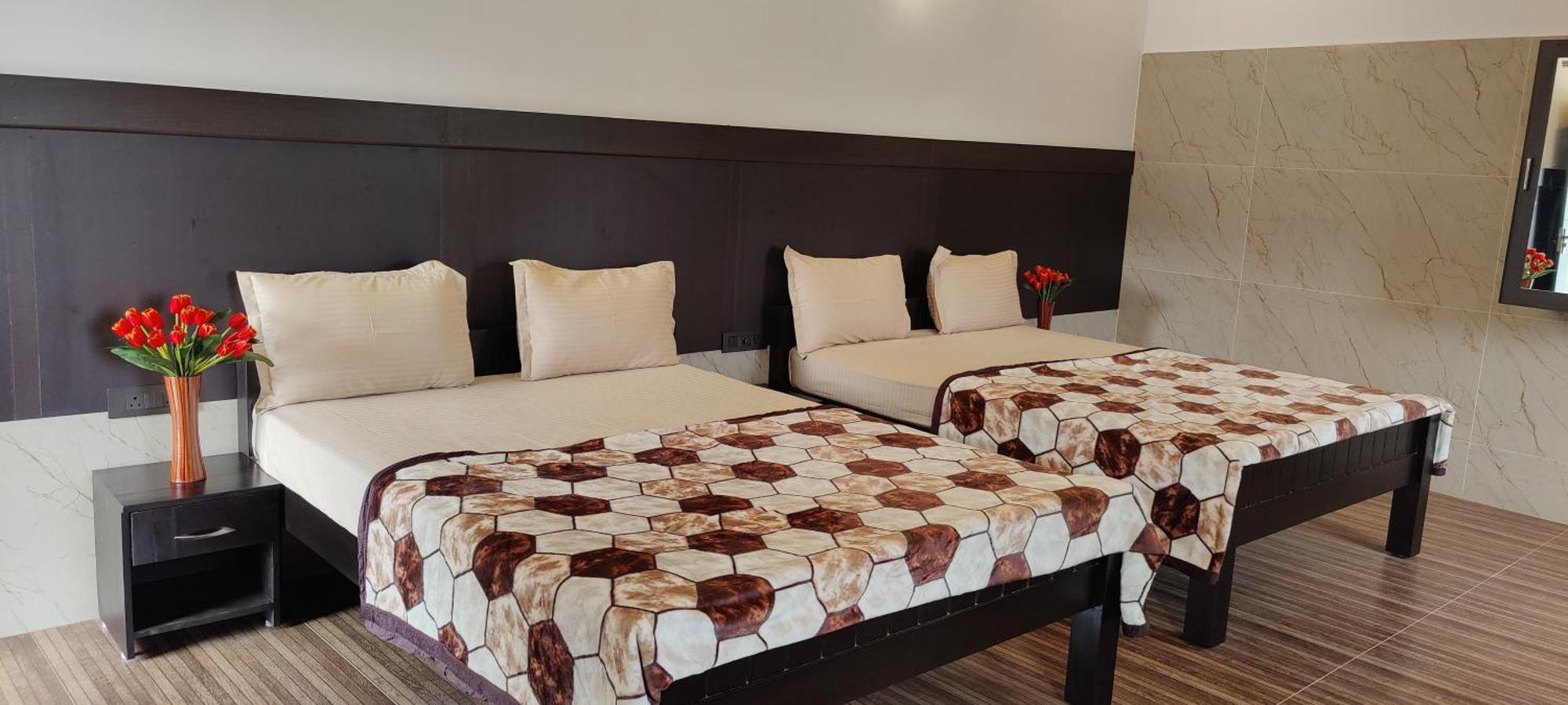 Rr Holiday Homes Кодайканал Екстериор снимка